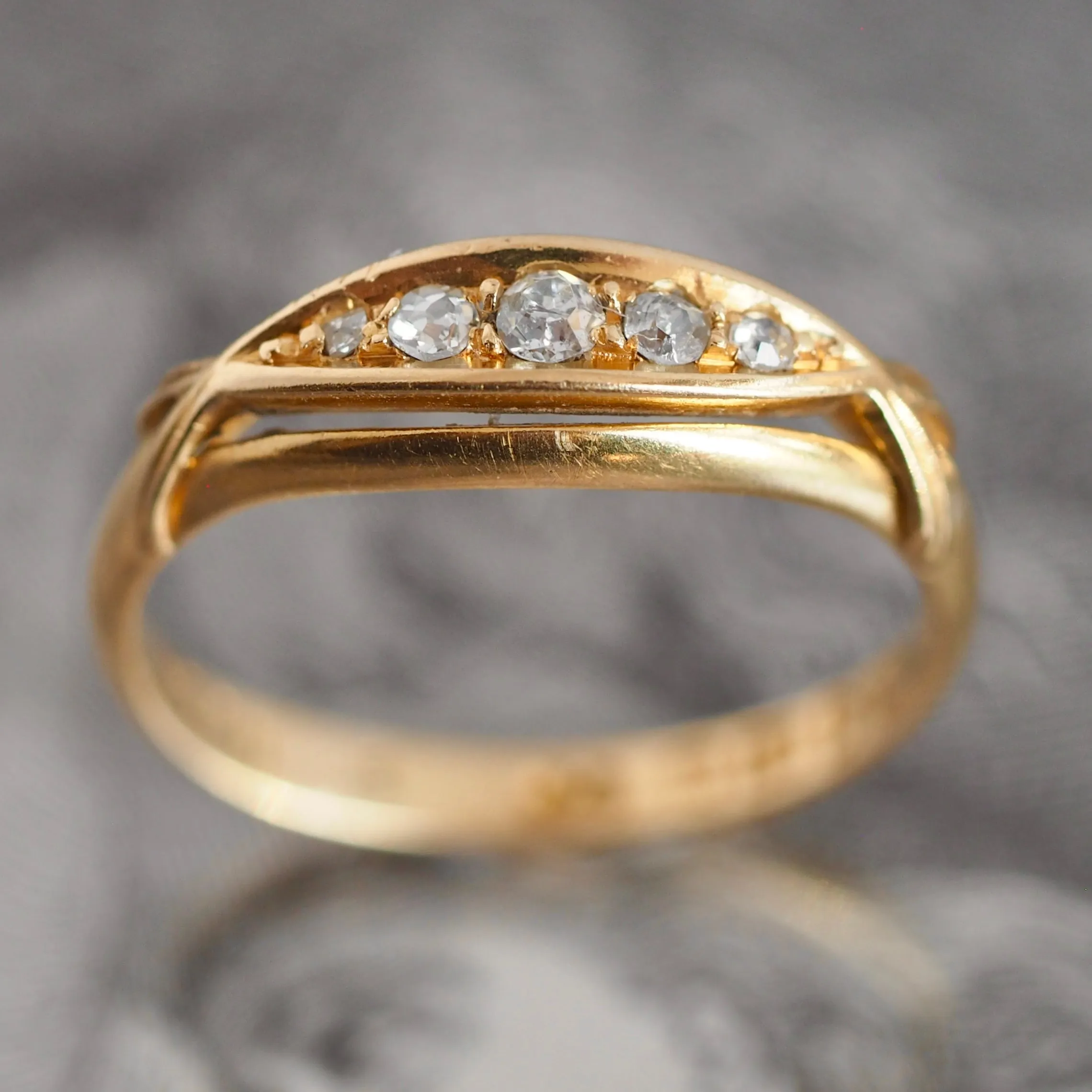 Antique Edwardian c. 1910 18k Gold Old Mine Cut Diamond Boat Ring