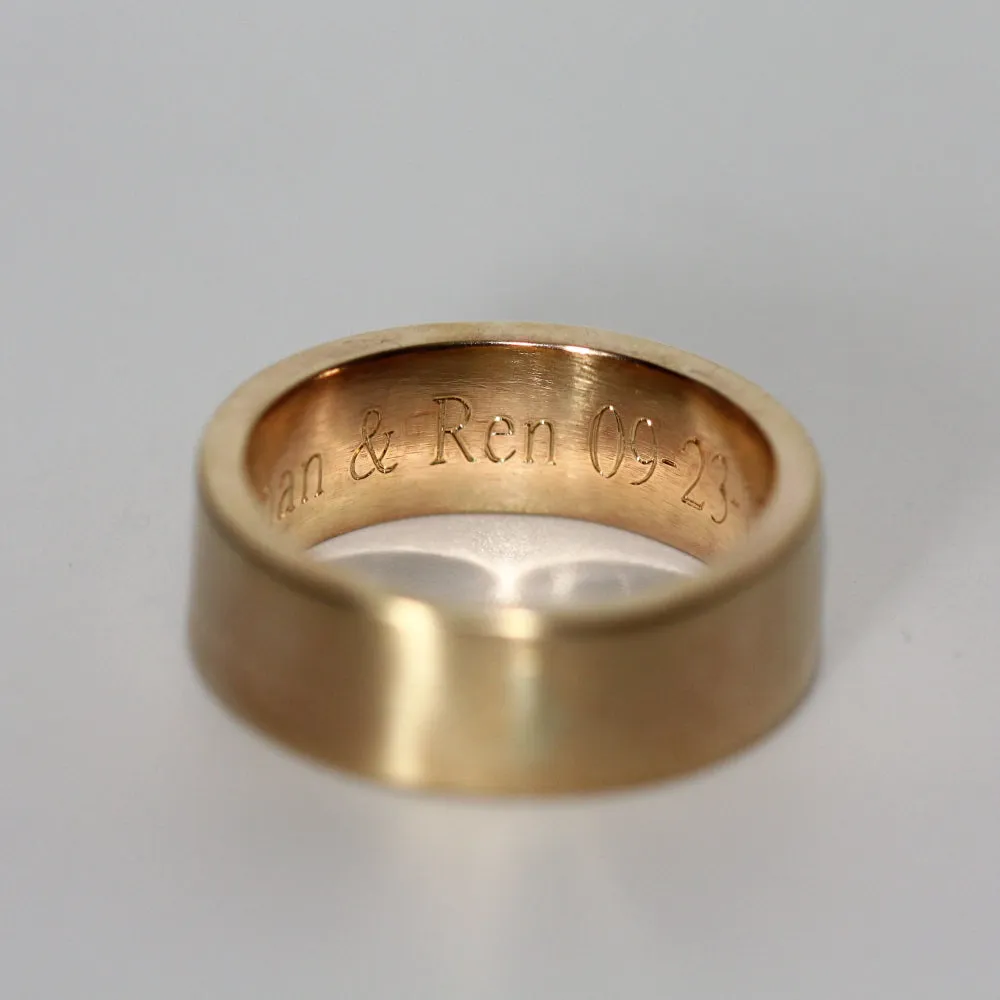 Gold or Platinum wedding band - 8MM