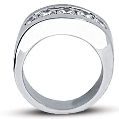 Mens Round Diamond Wedding Band (Total Diamond Weight 1.35ct, Quality GH-VS)