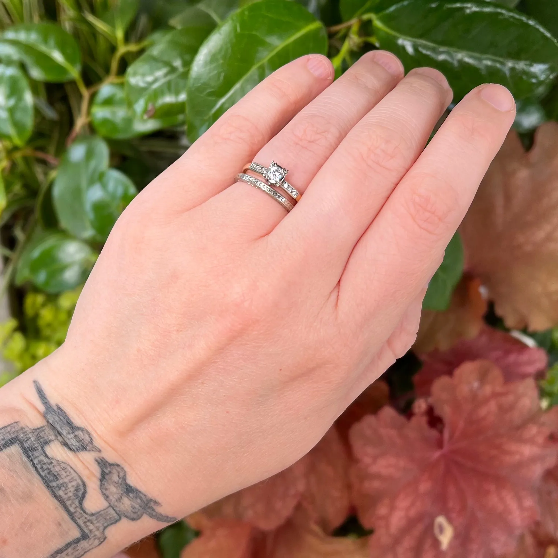 Midcentury Round Brilliant Cut Diamond 14k Gold Engagement Ring