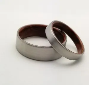 "The Bubinga pair" Wood wedding ring set with titanium