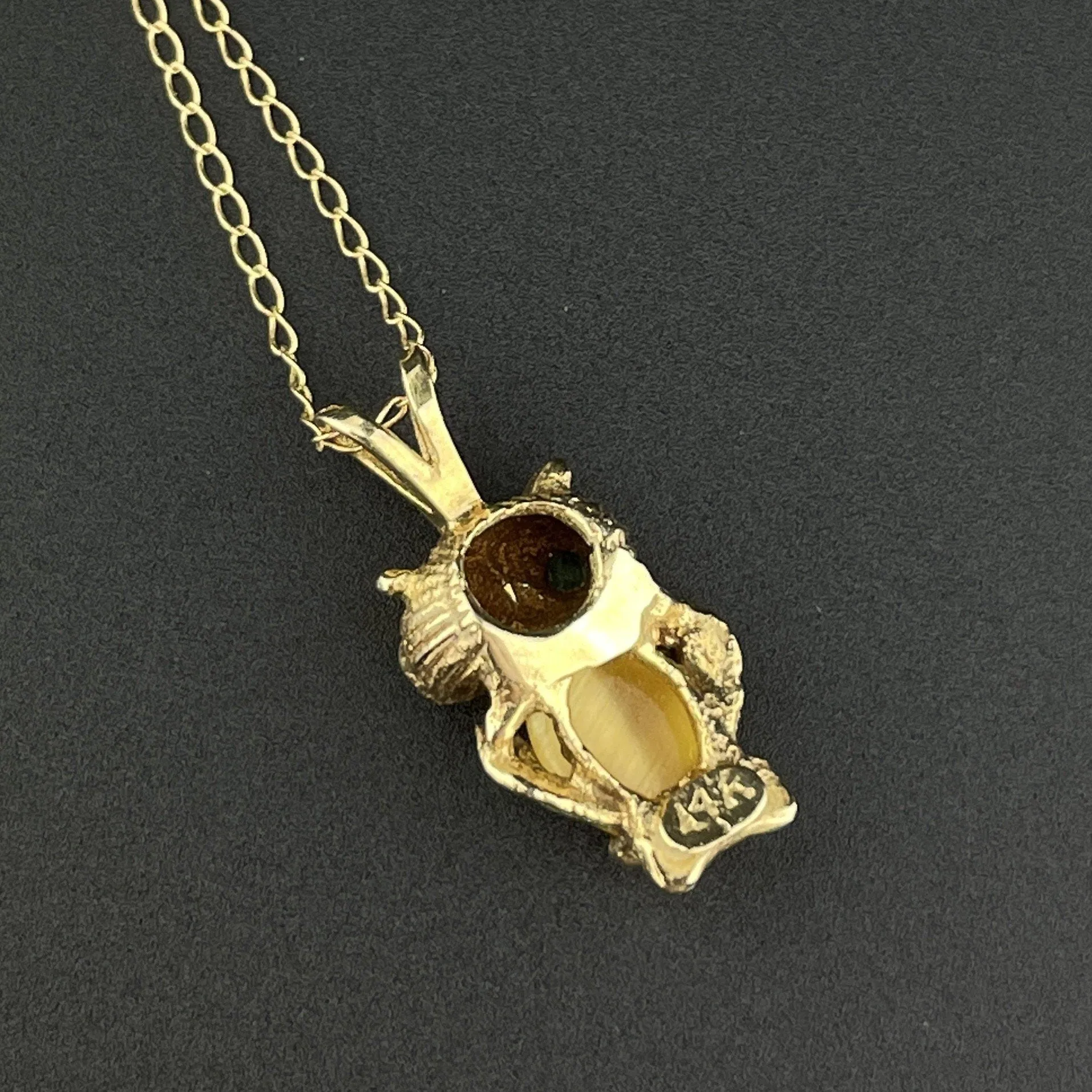 Vintage 14K Gold Emerald Golden Quartz Owl Pendant Necklace