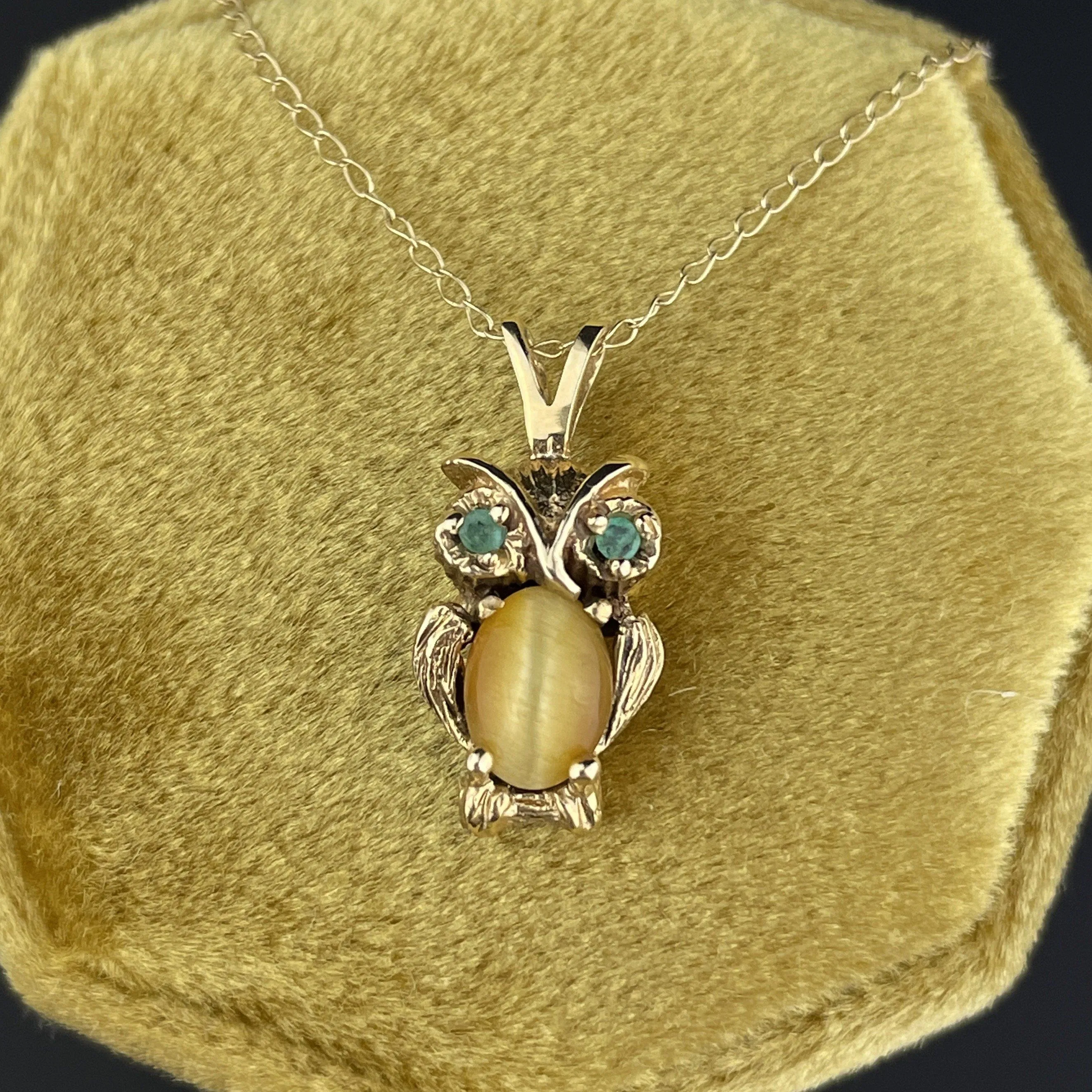 Vintage 14K Gold Emerald Golden Quartz Owl Pendant Necklace