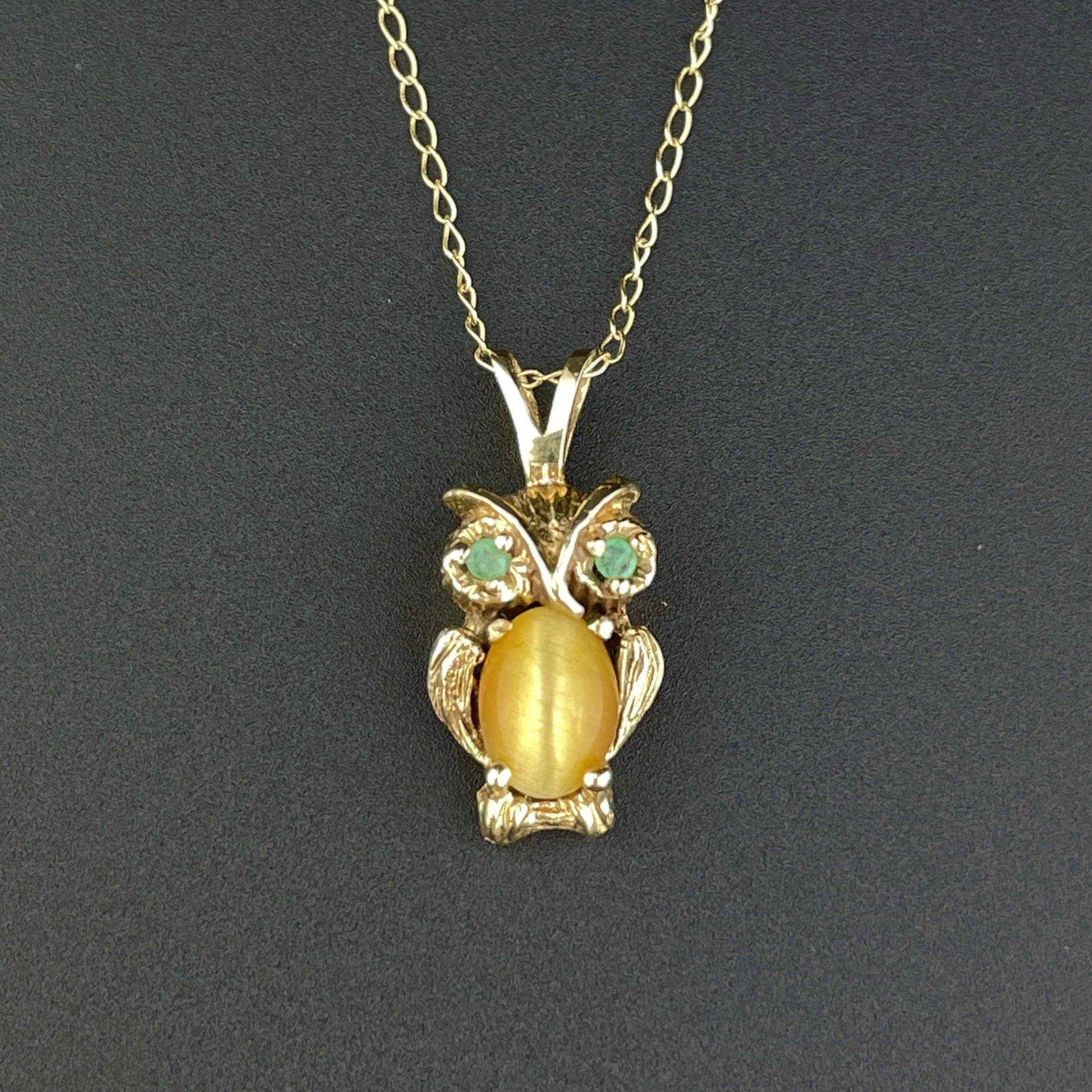 Vintage 14K Gold Emerald Golden Quartz Owl Pendant Necklace