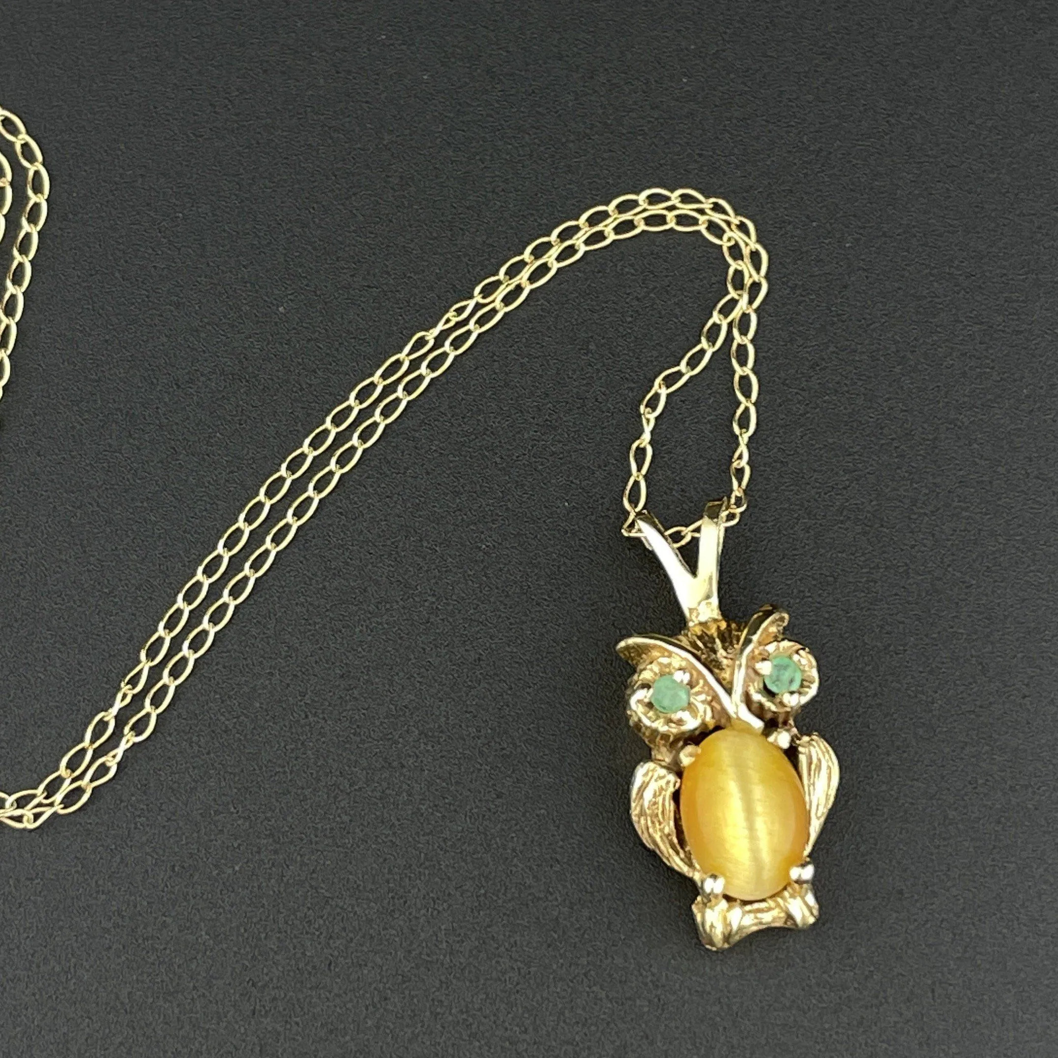 Vintage 14K Gold Emerald Golden Quartz Owl Pendant Necklace