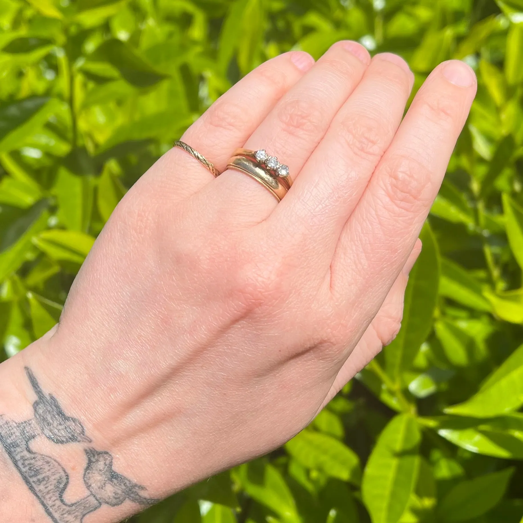 Vintage English Diamond Trilogy 18k Gold Ring