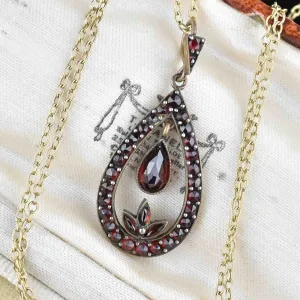 Vintage Teardrop Garnet Pendant Necklace
