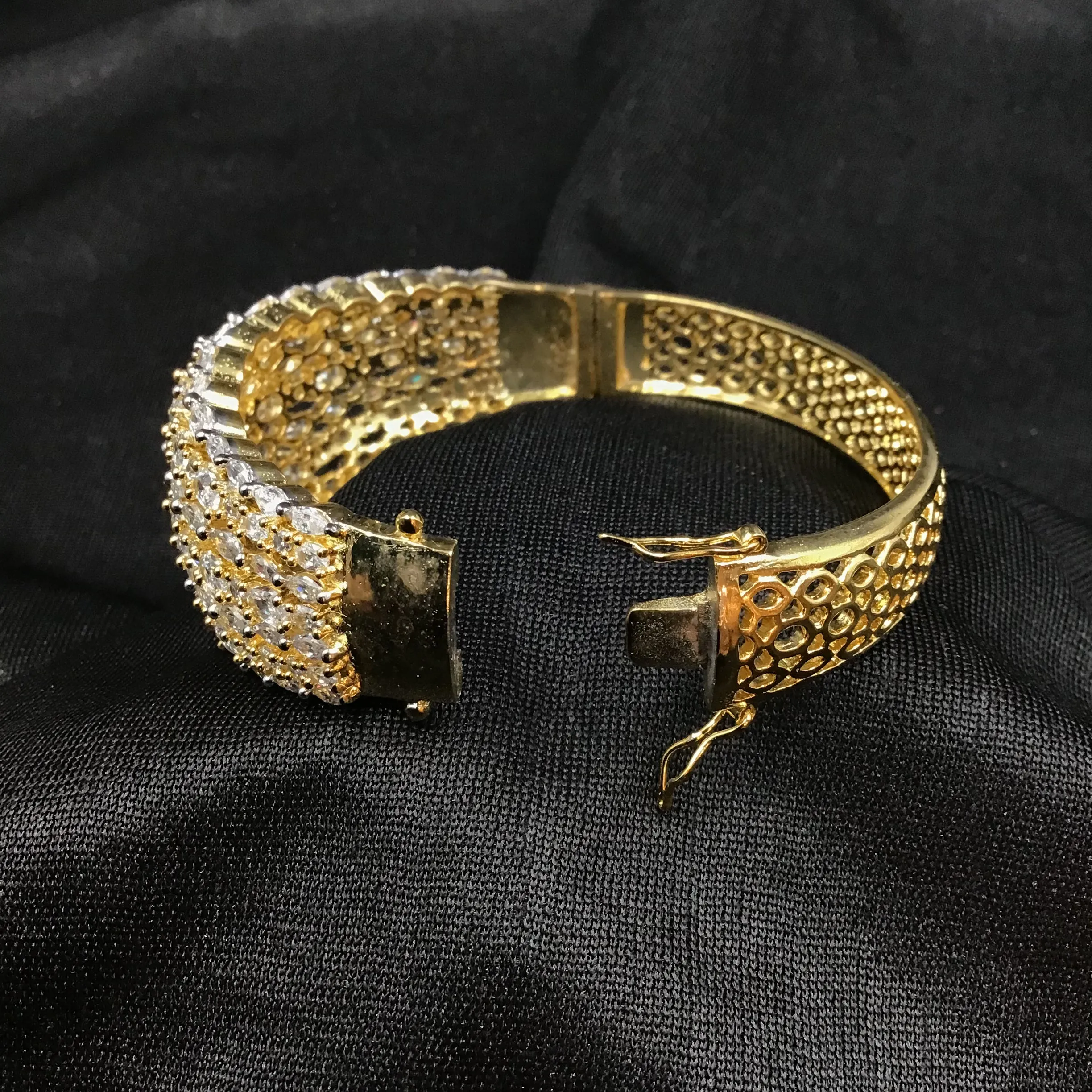 Zircon/AD Bracelet 3308-08